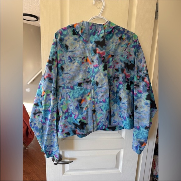 ☔️ LULULEMON Seawheeze Rain Chaser Jacket. Size 12. Excellent condition **RARE** - Picture 4 of 6